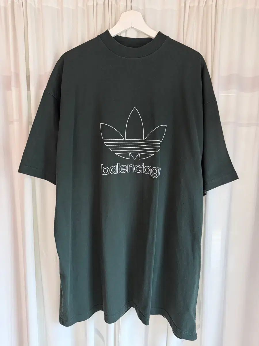 バレンシアガ adidas ビックロゴ メイン オーバーサイズ Tシャツ