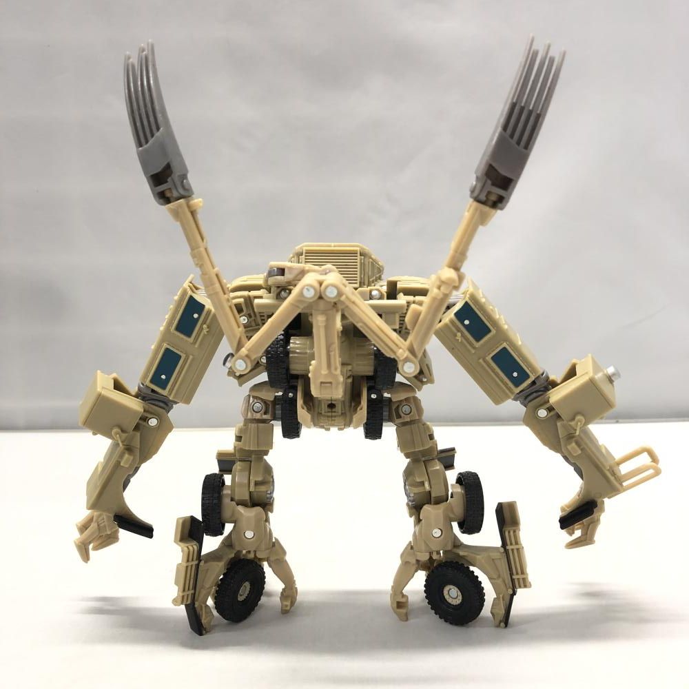 【新品未開封】タカラトミー スタジオシリーズ ボーンクラッシャー SS-24 中古】タカラトミー SS-24 ボーンクラッシャー トランスフォーマー