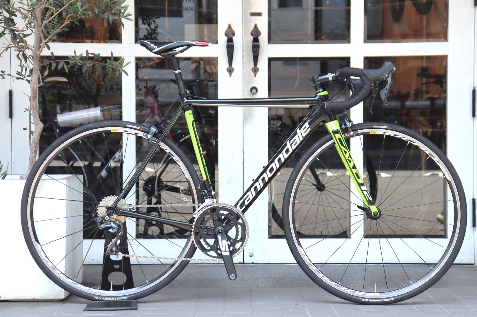 キャノンデール CANNONDALE キャド CAAD12 2016モデル サイズ シマノ アルテグラ R8000 11S アルミ ロードバイク 【横浜店】