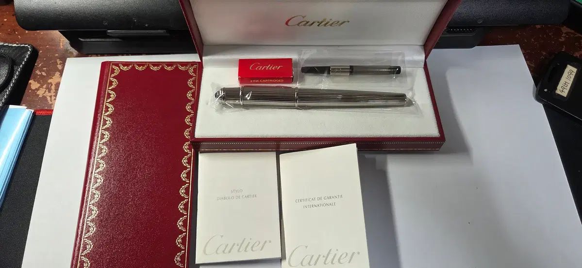 カルティエ ディアブロ ゴー ドロン バック プラチナ ピン ストライプ 18K Mペン先 万年筆