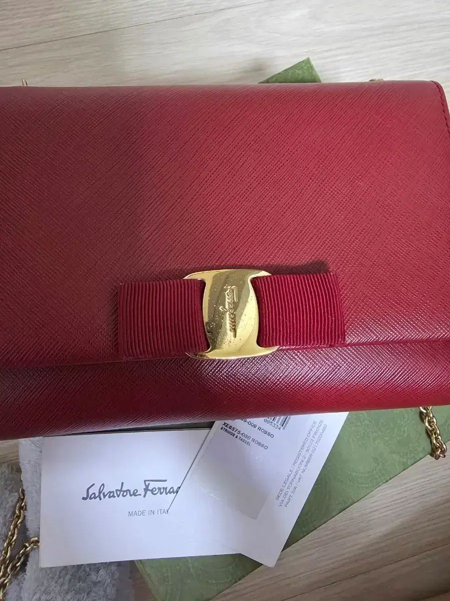 FERRAGAMO フェラガモ ジニ(JINNI)バッグ