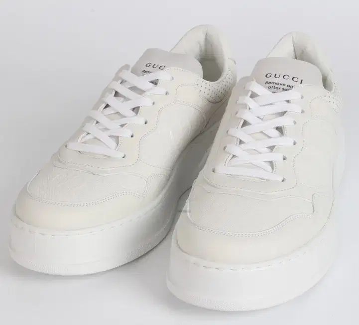 GUCCI グッチ GG エンボス スニーカー 8 5(275)