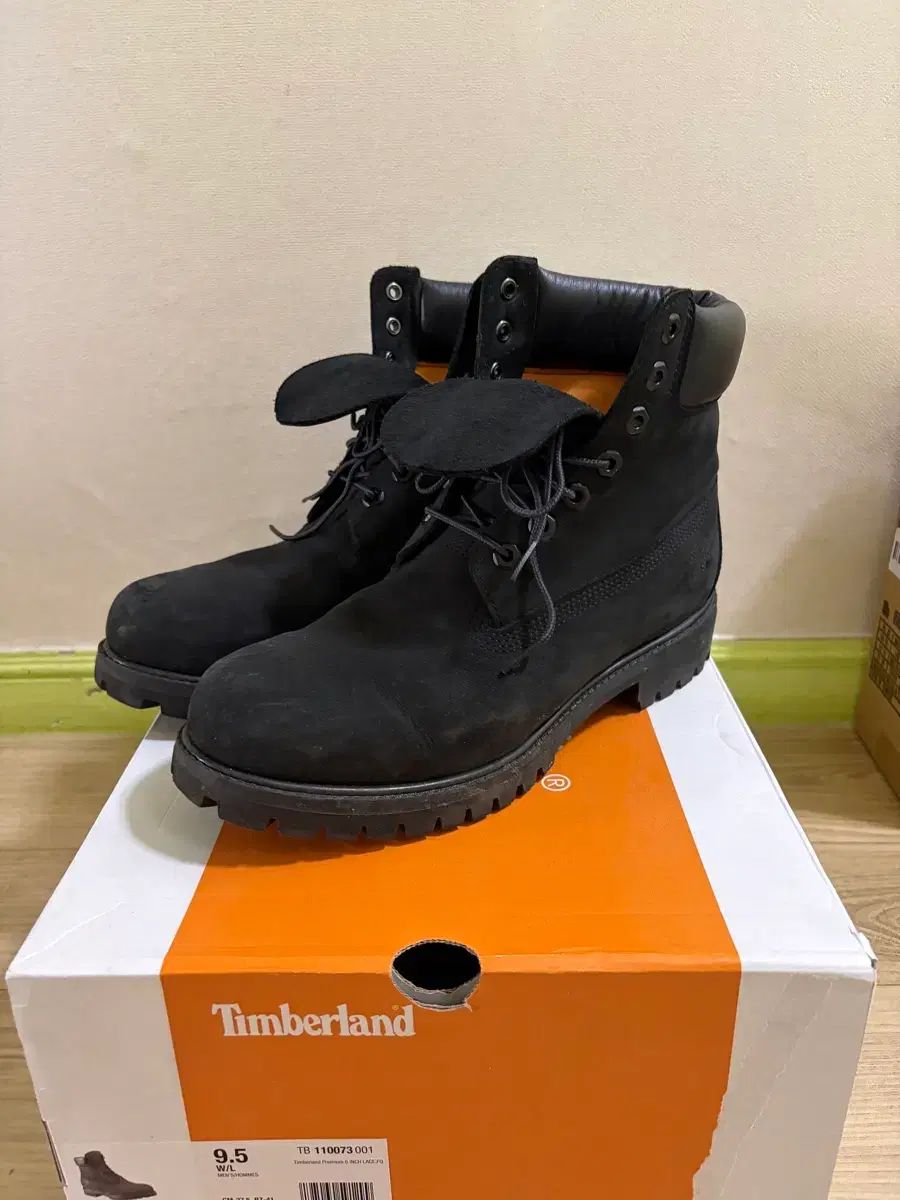 Timberland 6インチ ブラック 275