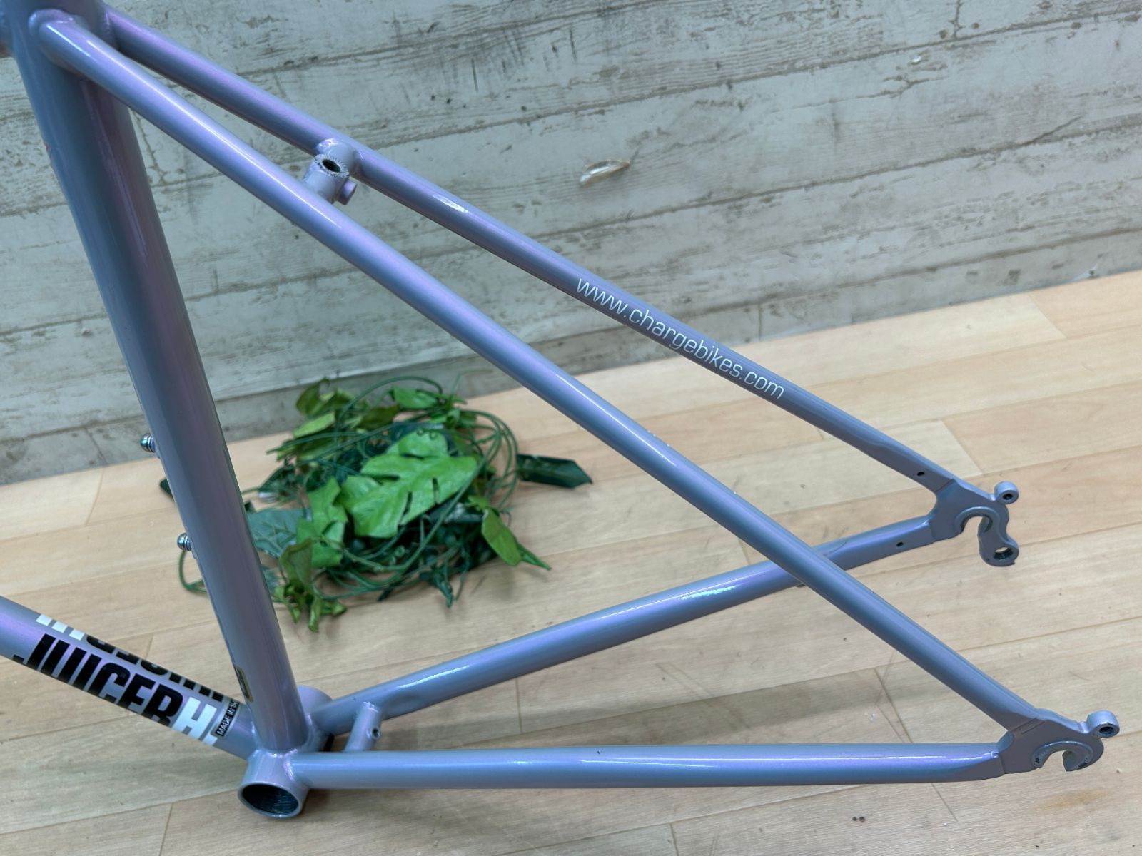 ☆ テルスポ イチ推し!! ほぼ未使用!! CHARGE BIKES JUICER HI 