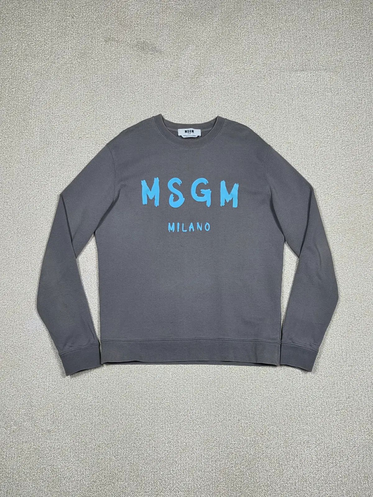 MSGM ブラッシュド ミラノ ロゴ スウェット | A00335