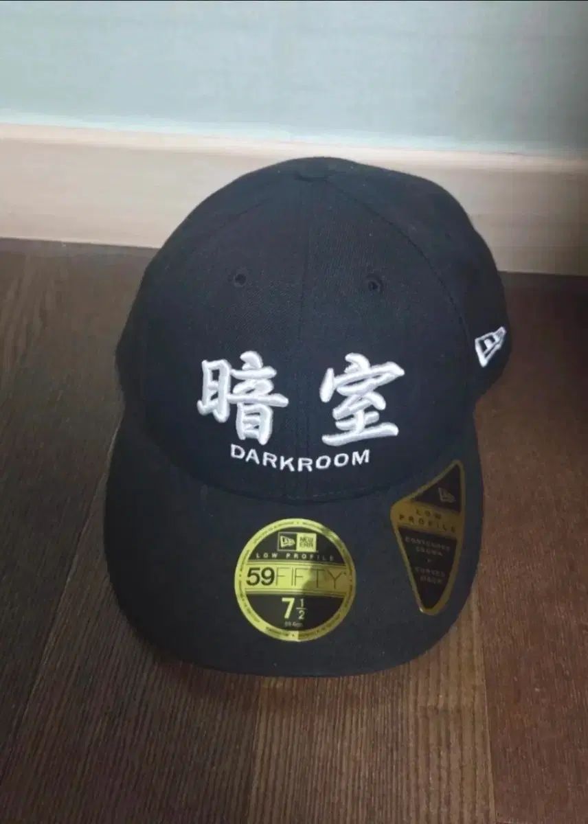 ニューエラ 59FIFTY ダークルーム ロー プロファイルキャップ