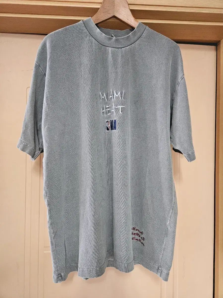 ヴィンテージ NBA マイアミ・ヒート Tシャツ