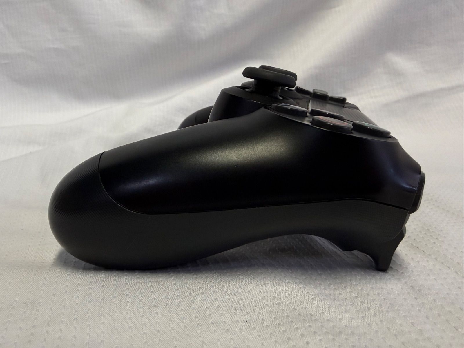 PlayStation 4 Pro ジェット・ブラック 1TB 【店舗管理番号m】 - メルカリ