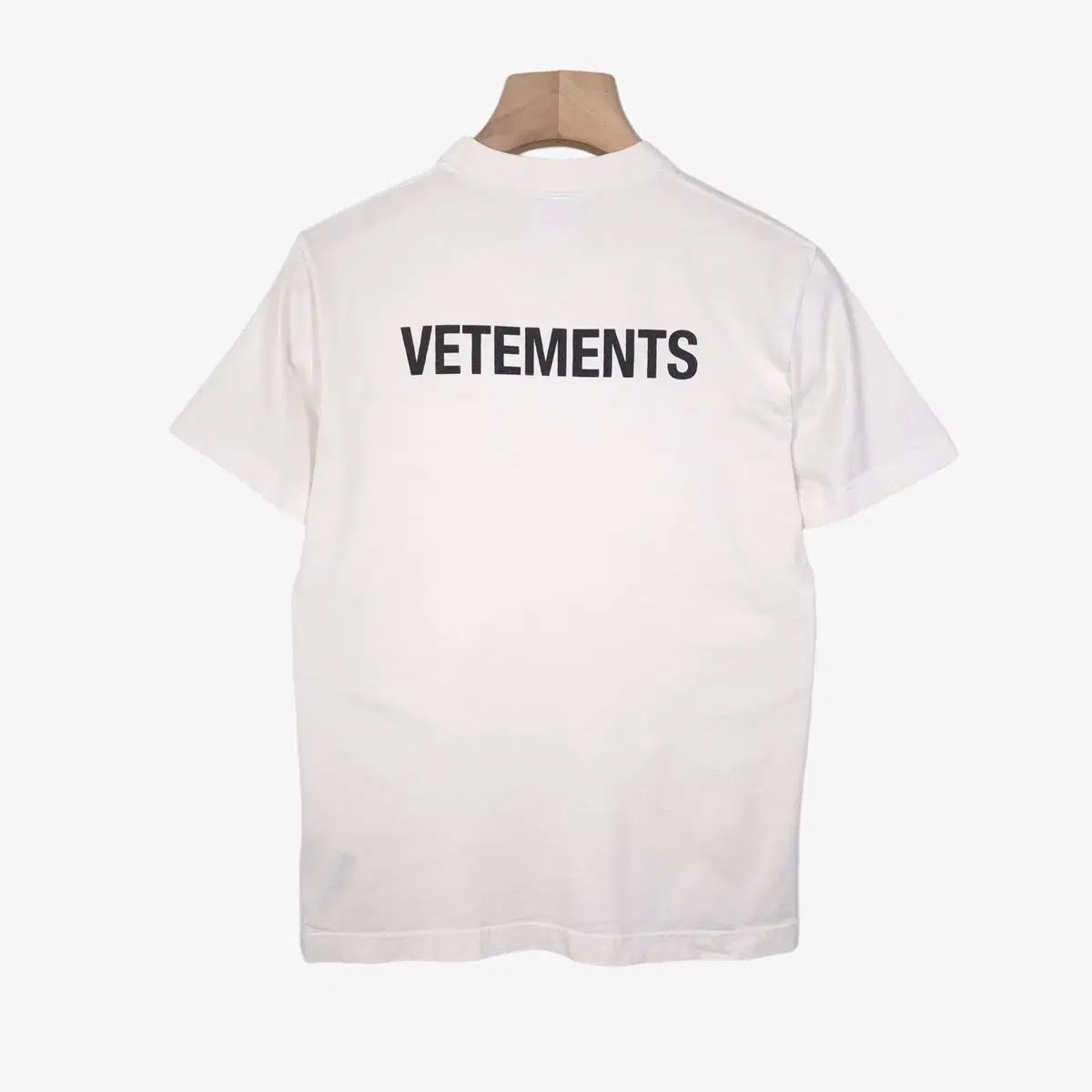 90 VETEMENTS ヴェトモン 白 バッグ レタリング 半袖 Tシャツ