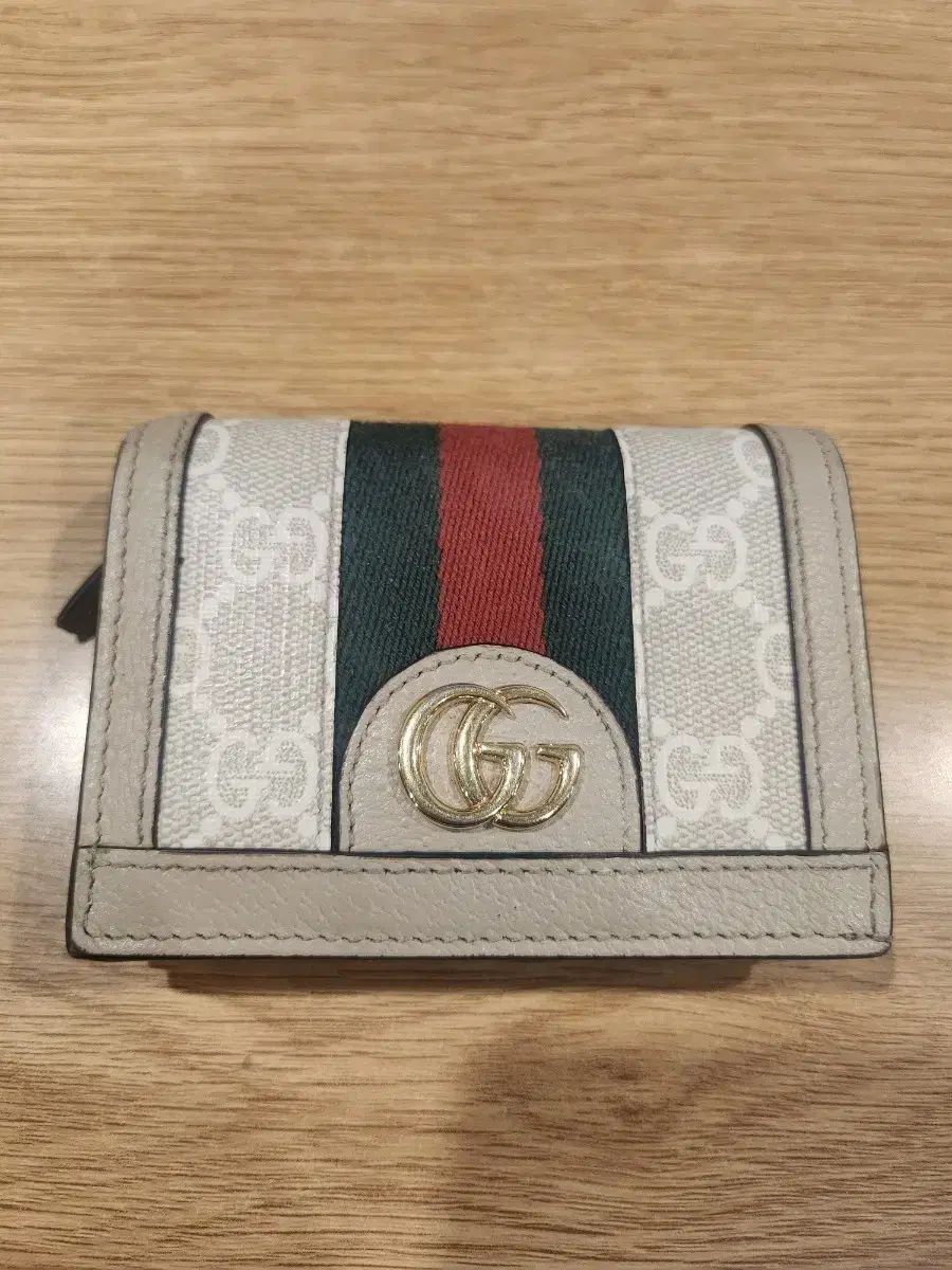 グッチ オフィディア GG カードケース 財布