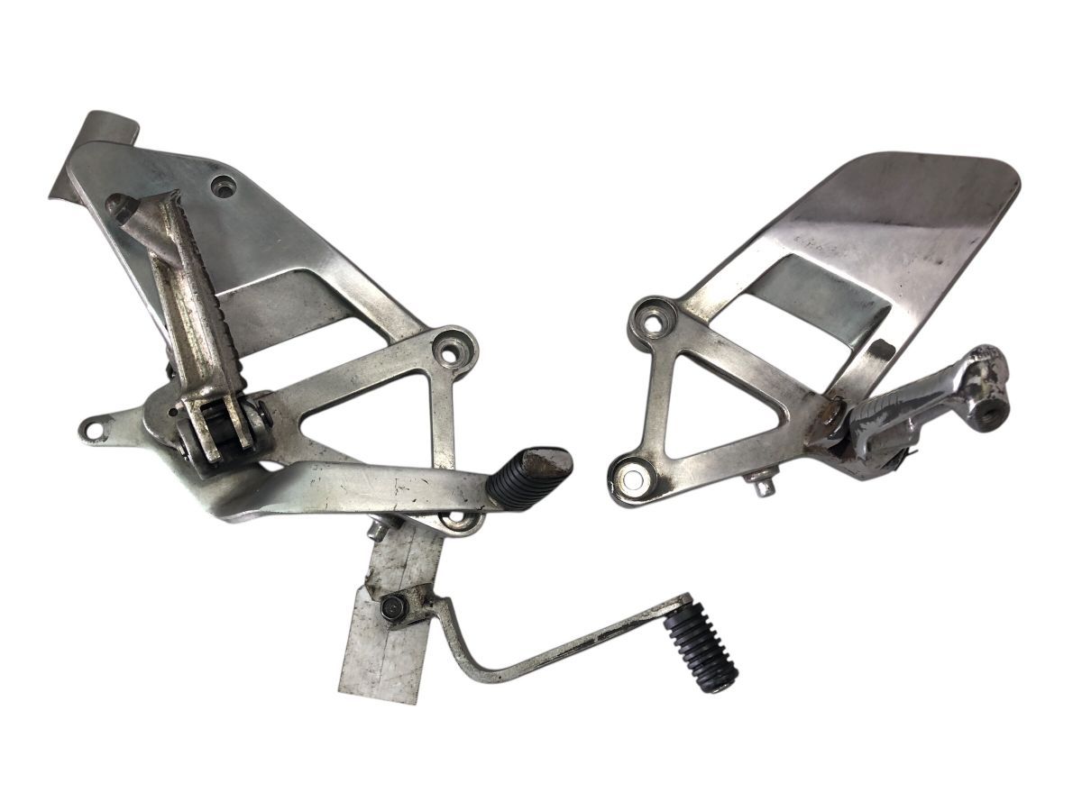 HONDA　VFR750F　RC36　ステップ　左右　シフトペダル　ブレーキペダル　セット　組み換え　補修にも（中古）2934-N3706