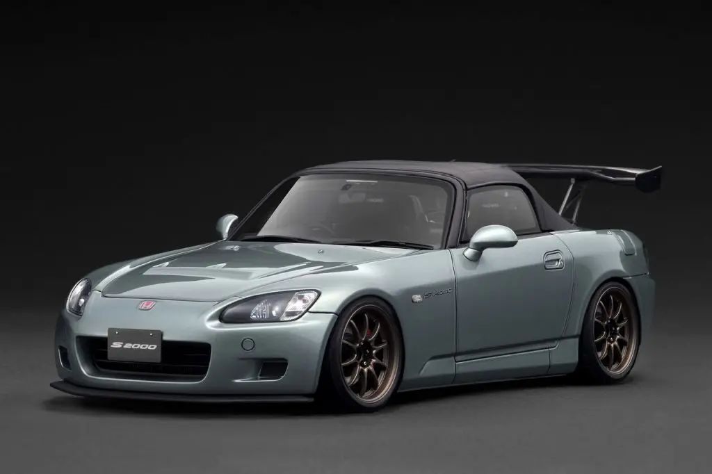 【中古】ミニカー 1/18 Honda S2000 (AP1)(ガンメタリック) [IG3918]