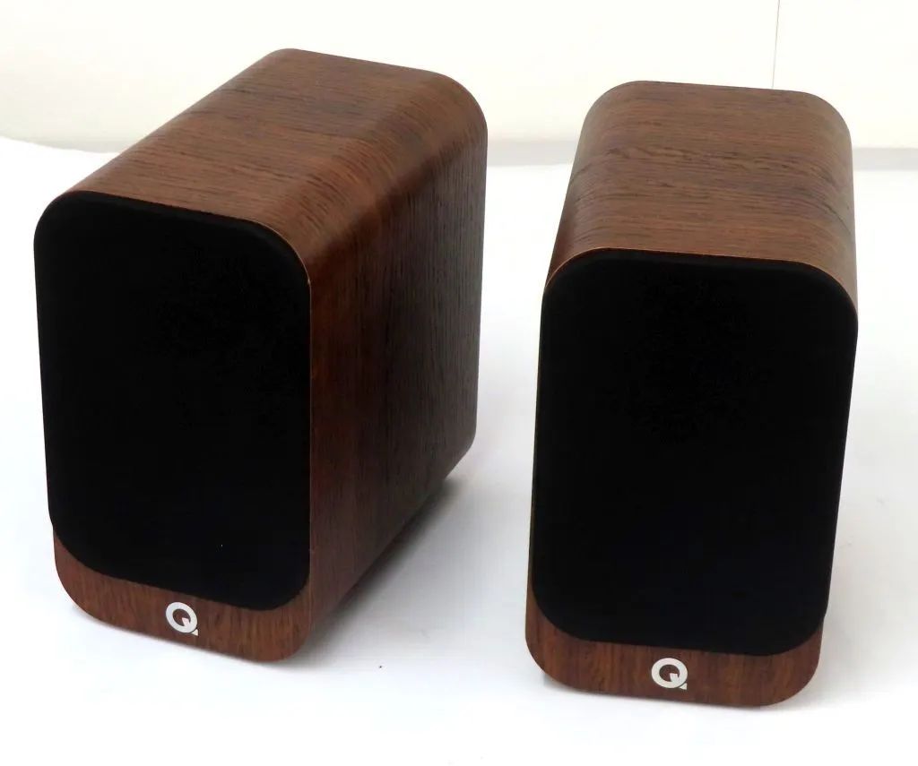 中古】スピーカー Q Acoustics ブックシェルフスピーカー 3010i ペア