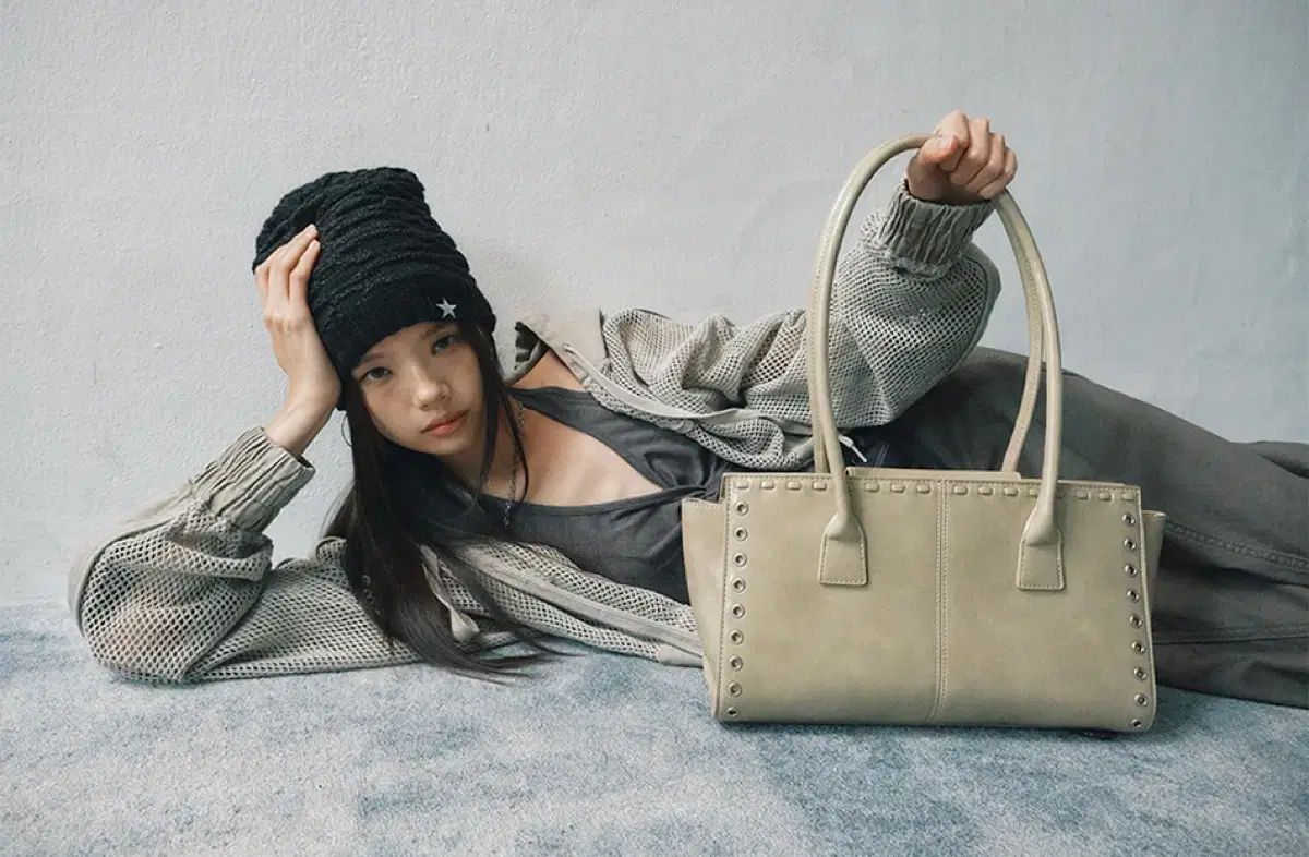 新品 / Squareline ジェリン ショルダーバッグ_アッシュ ベージュ