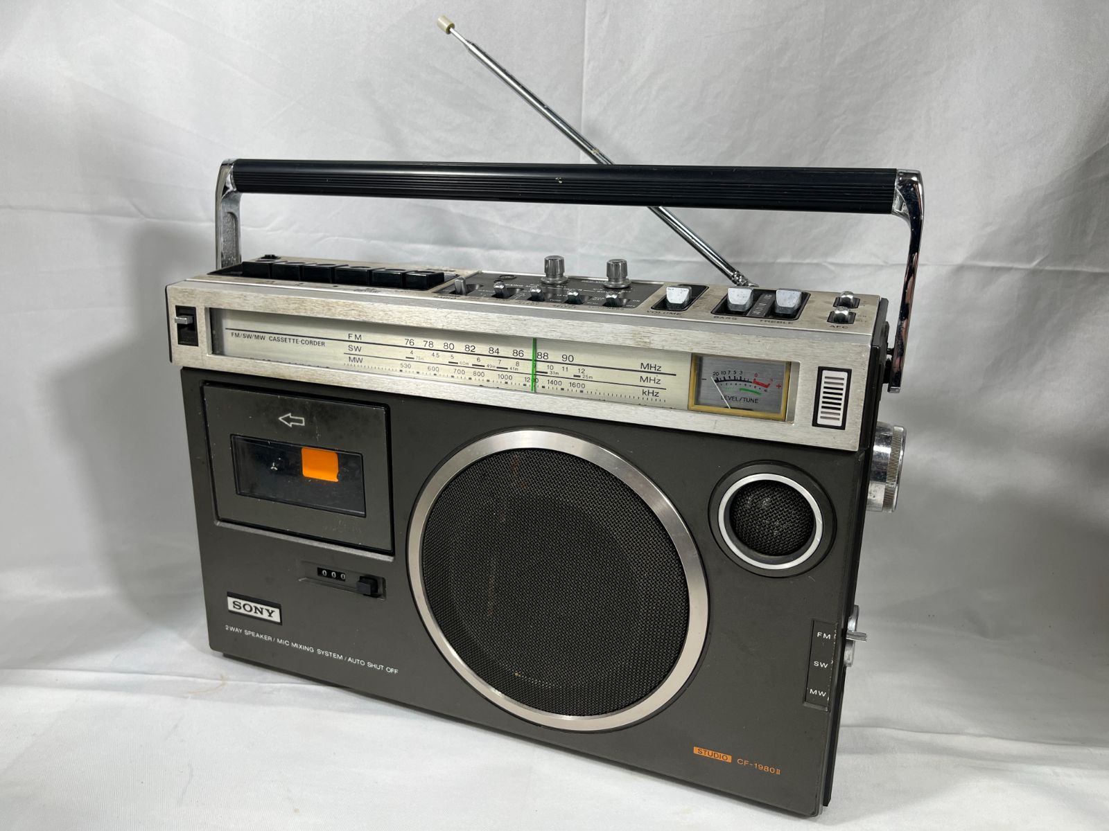 ジャンク品　SONY ソニー　CASSETTE-CORDER　3BANDS　CF-1980Ⅱ　日本製　ラジカセ　ラジオ　カセットデッキ　カセットテープ　カセット　音楽　音響　昭和レトロ　昭和　レトロ