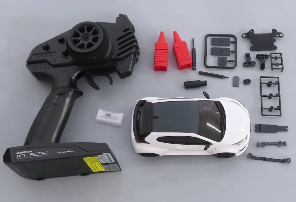 【中古】ラジコン トヨタ GRヤリス(プラチナホワイトパールマイカ) 東海模型限定モデル ミニッツRWD MR-04 レディセット 2.4GHz仕様 [32360PW-T]