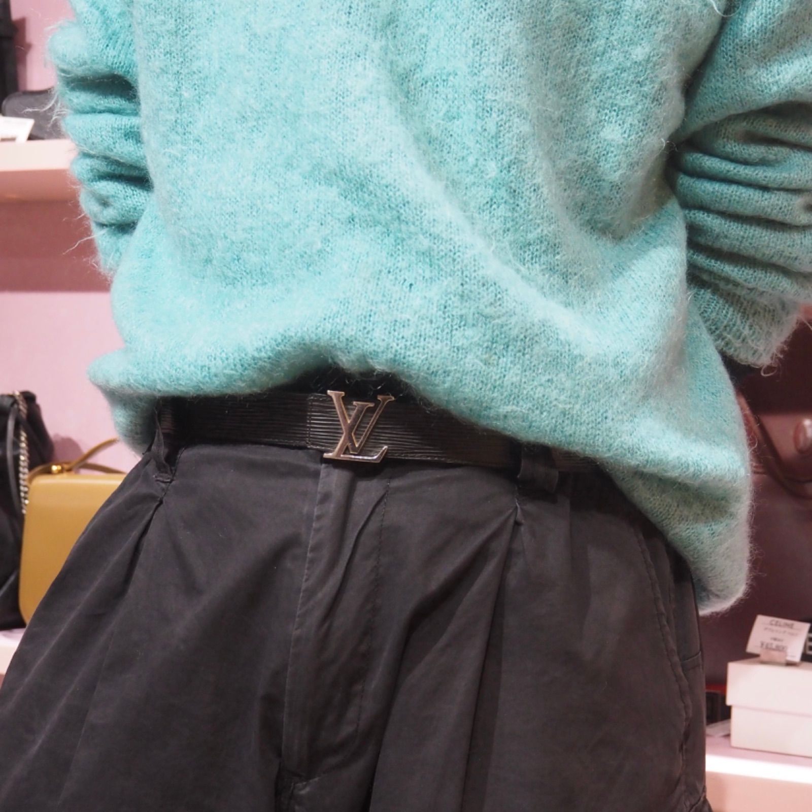 LOUIS VUITTON エピ サンチュール LVバックルベルト ブラック ルイヴィトン 付属品付き LOUIS VUITTON エピ サンチュール LVバックルベルト ブラック ルイヴィトン 付属品付き