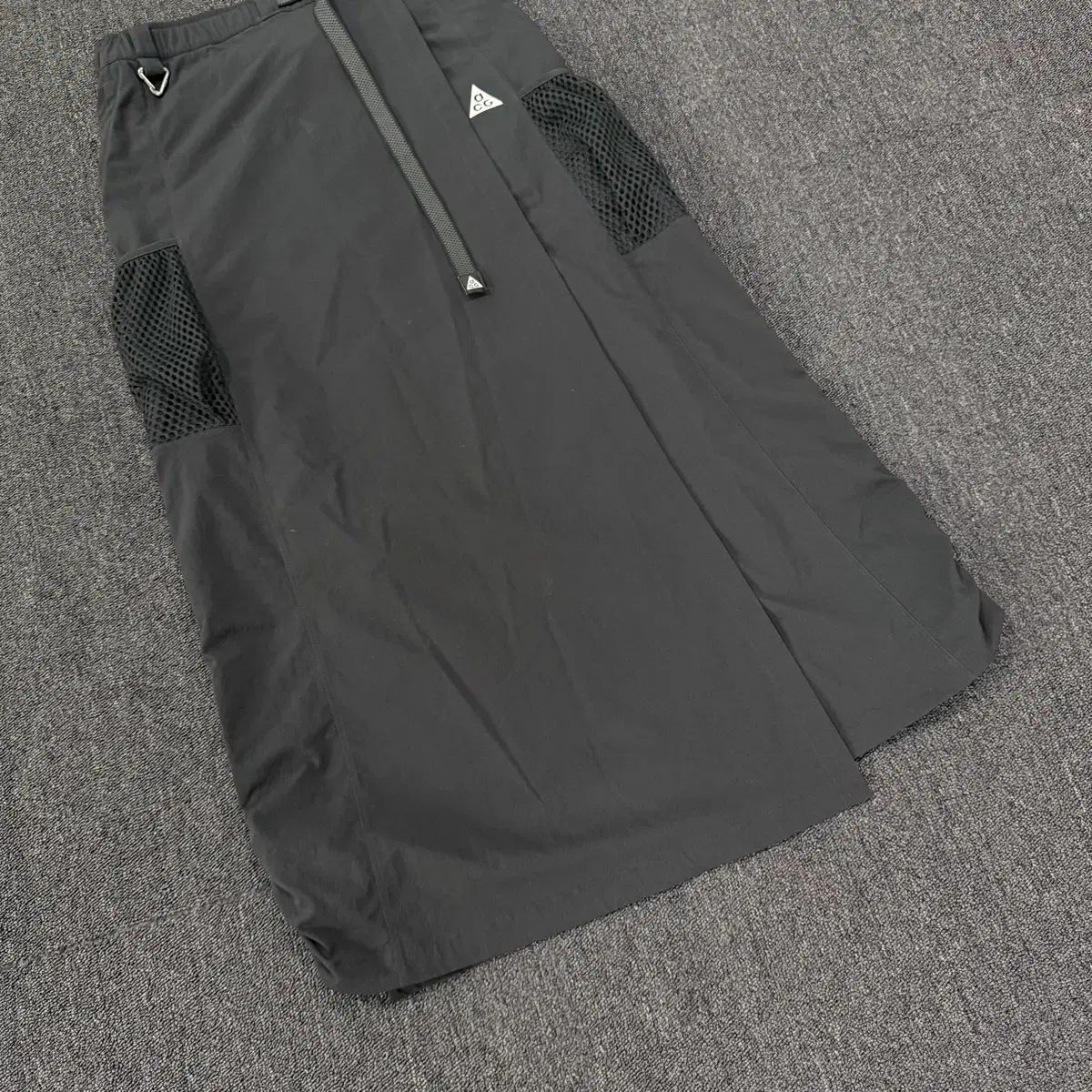 ナイキ ACG スノウグラス ブラック スカート ナイキ ACG スノウグラス ブラック スカート