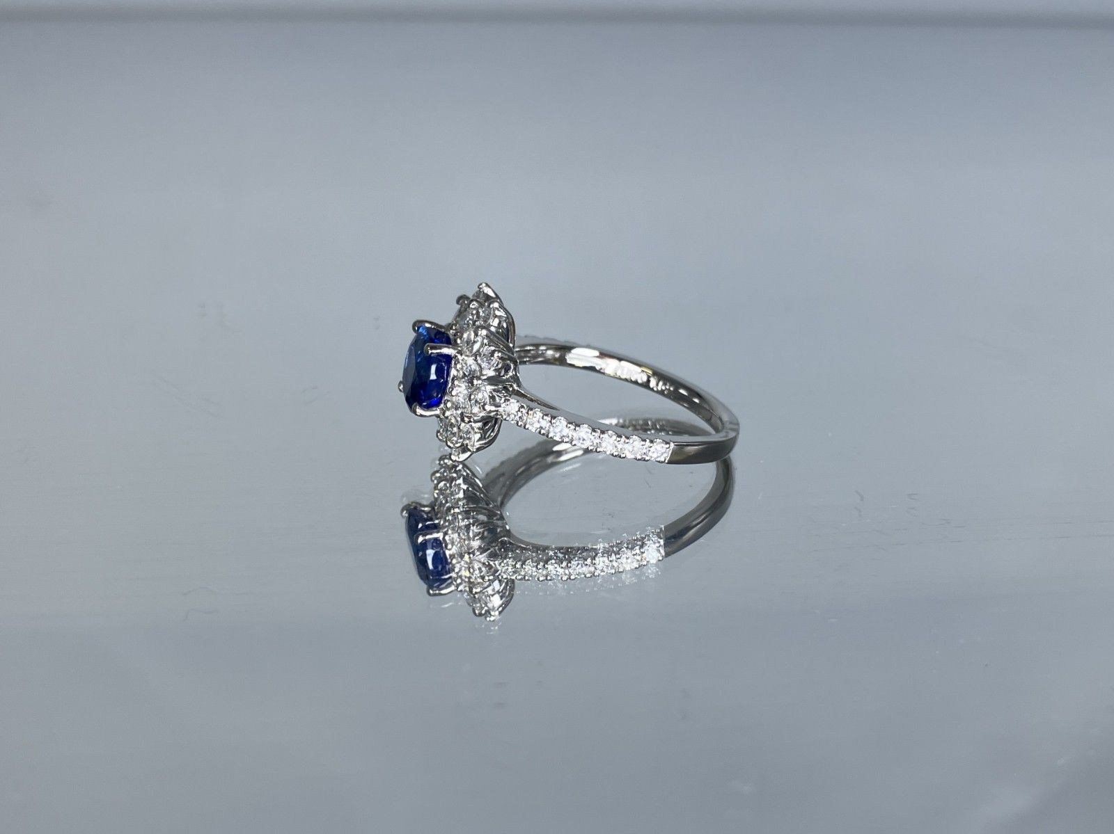 サファイア 1.52ct ロイヤルブルー royal blue 非加熱 no heat AIGS 