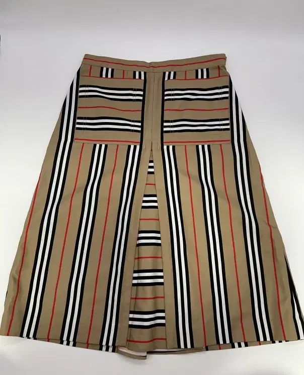 正規品 55 BURBERRY バーバリー スカート ロングスカート (8017118)