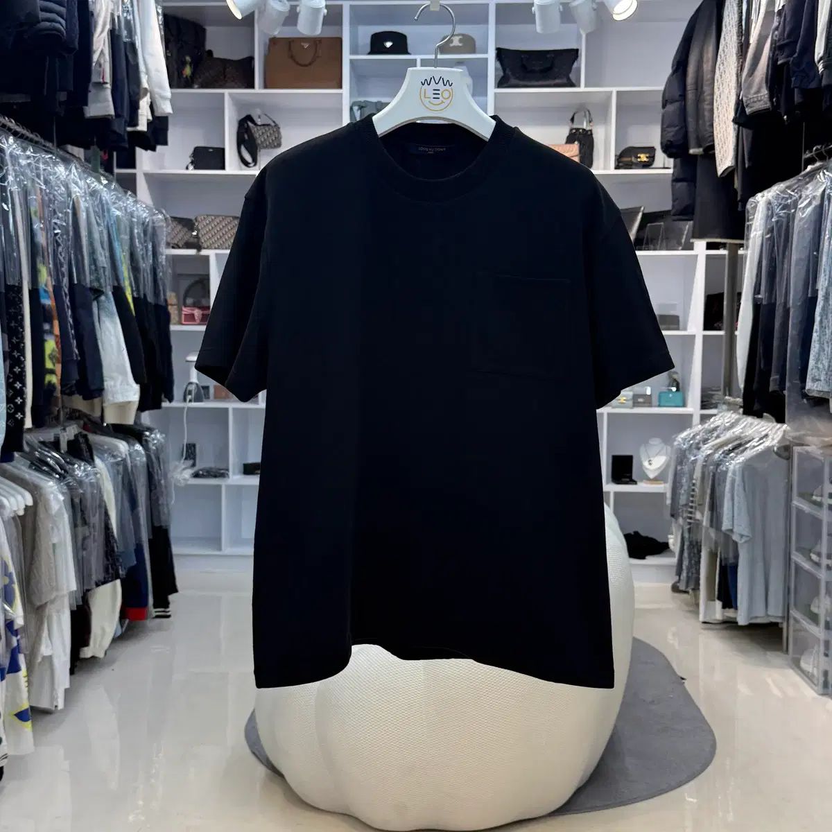 リーオブ storefront Louis Vuitton 3D モノグラム シグネチャー ポケット 半袖 XL