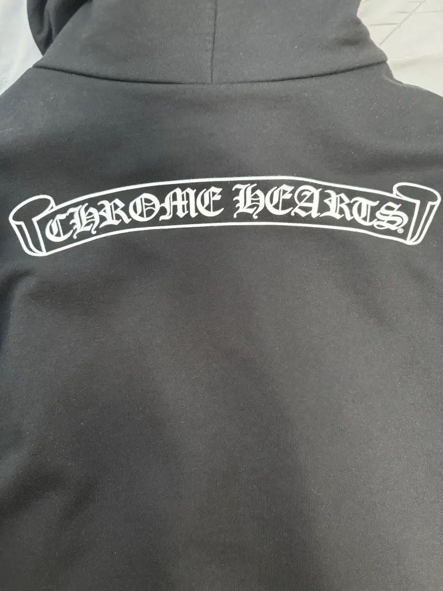 CHROME HEARTS クロムハーツ スクロール ロゴ フードジップアップ (正規品) L