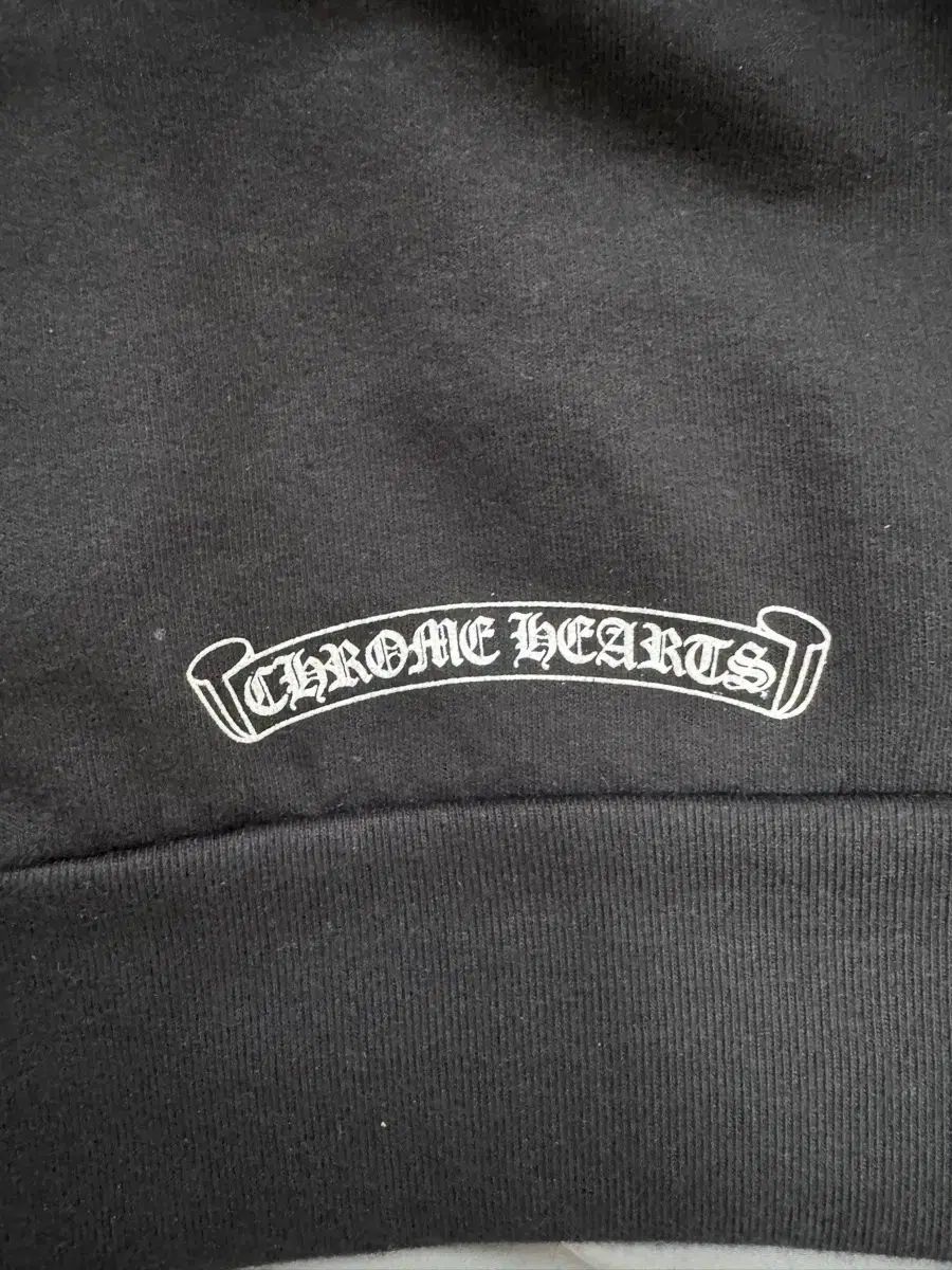 CHROME HEARTS クロムハーツ スクロール ロゴ フードジップアップ (正規品) L