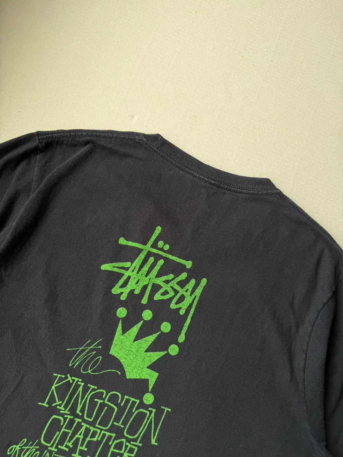 STUSSY キングスートン チャプター Tシャツ