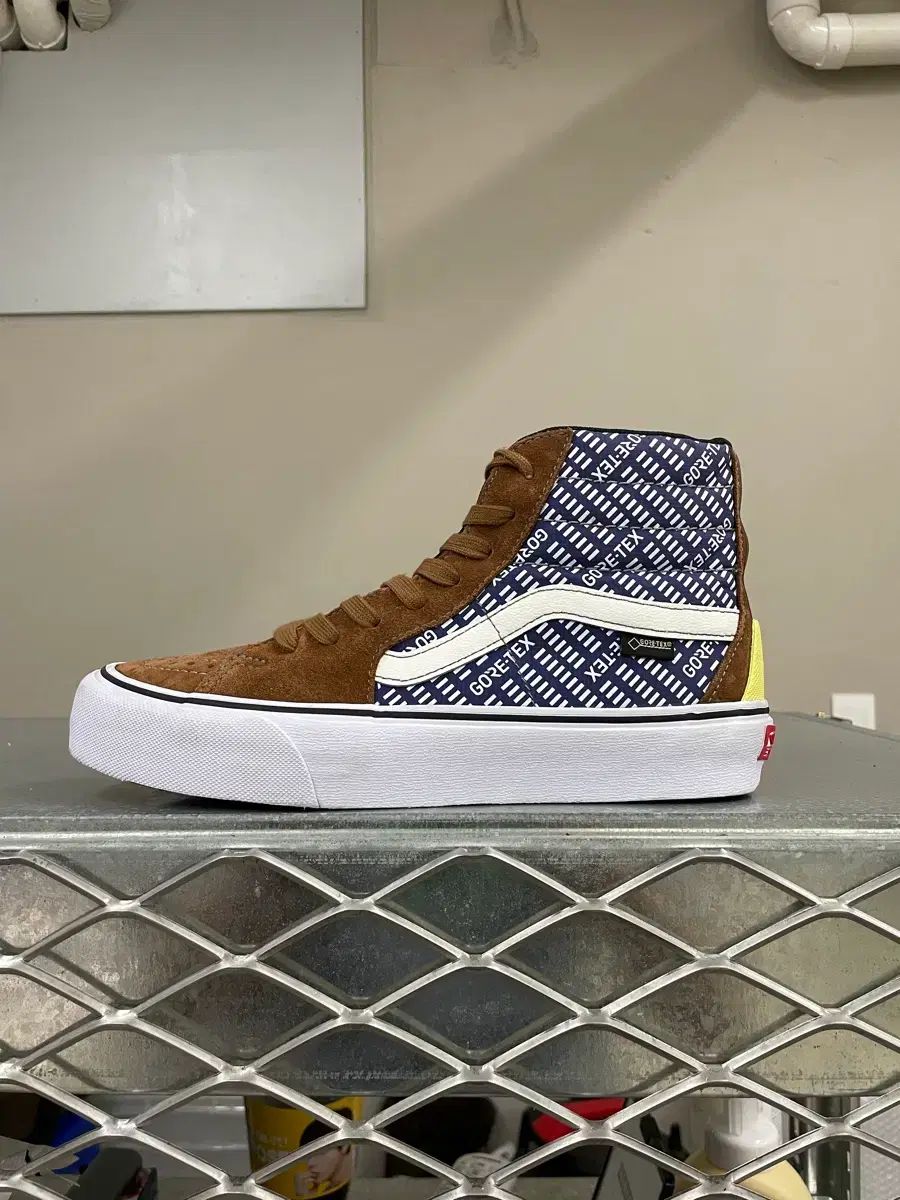 VANS スケート ハイ GORE-TEX ブラウン PURPLE 260 (gr-5341)