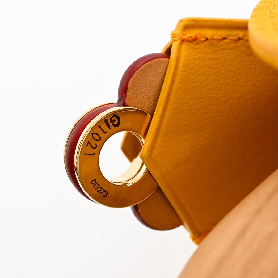 LOUIS VUITTON ルイヴィトン 置物 ヴィヴィエンヌイエロー GI1021 LOUIS VUITTON ルイヴィトン 置物 ヴィヴィエンヌイエロー GI1021