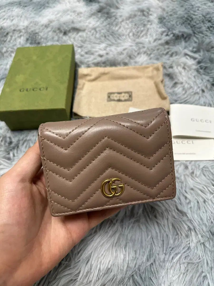 正規品 グッチ マーモント 財布