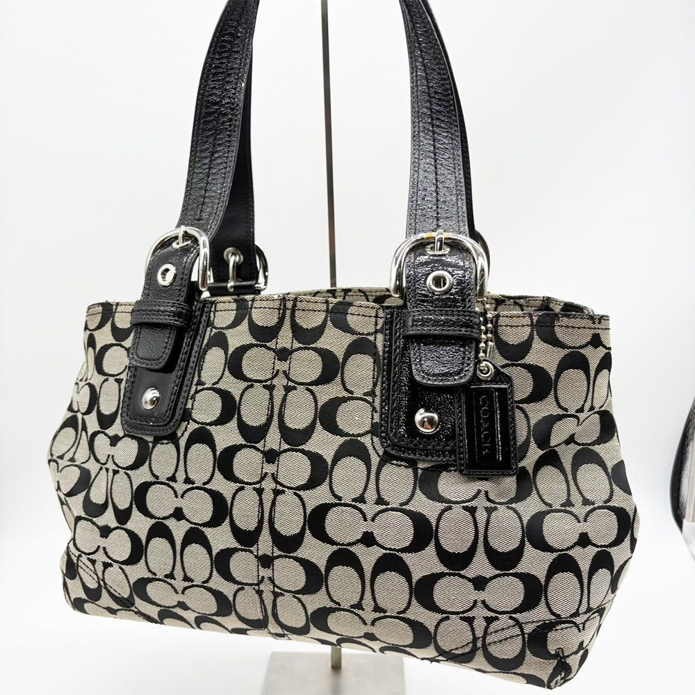 COACH コーチ トートバッグ Y2K キャンバス シグネチャー ブラック グレー 肩掛け レディース ハンドバッグ 総柄 ロゴチャーム 通勤 通学 大容量