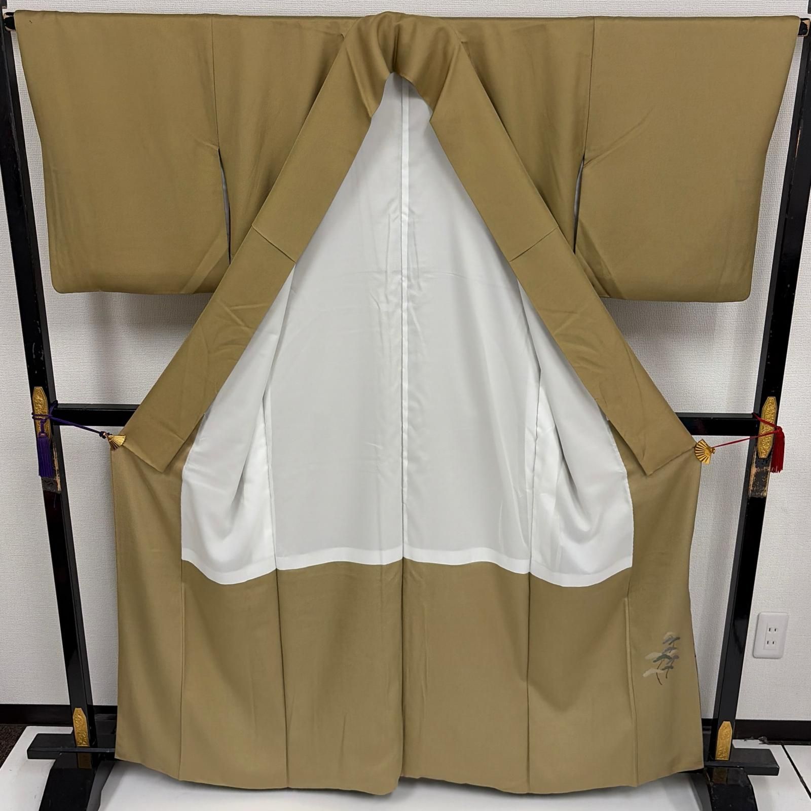 駒羽二重 付け下げ 正絹 一つ紋 上品な加工 袷 着物 MK-9969 - メルカリ