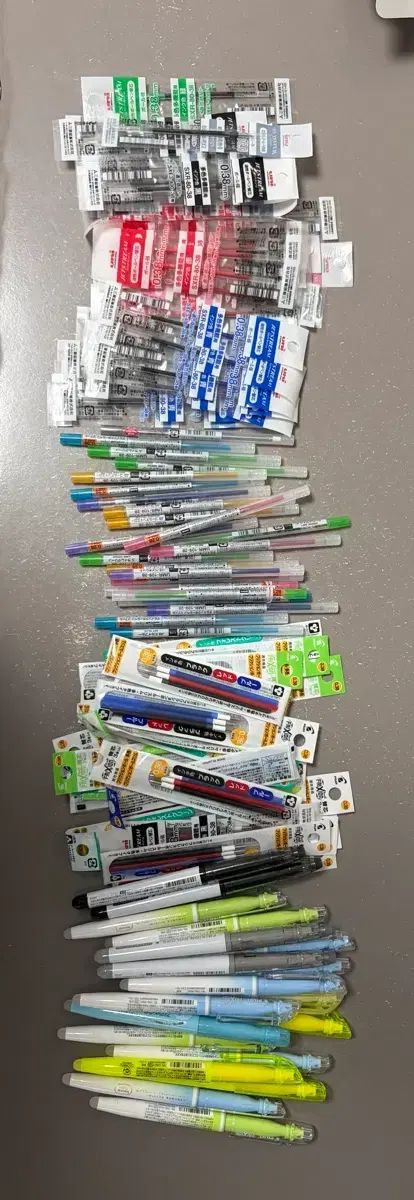 ジェットストリーム パイロット ボールペンリフィルと蛍光ペン まとめ売り