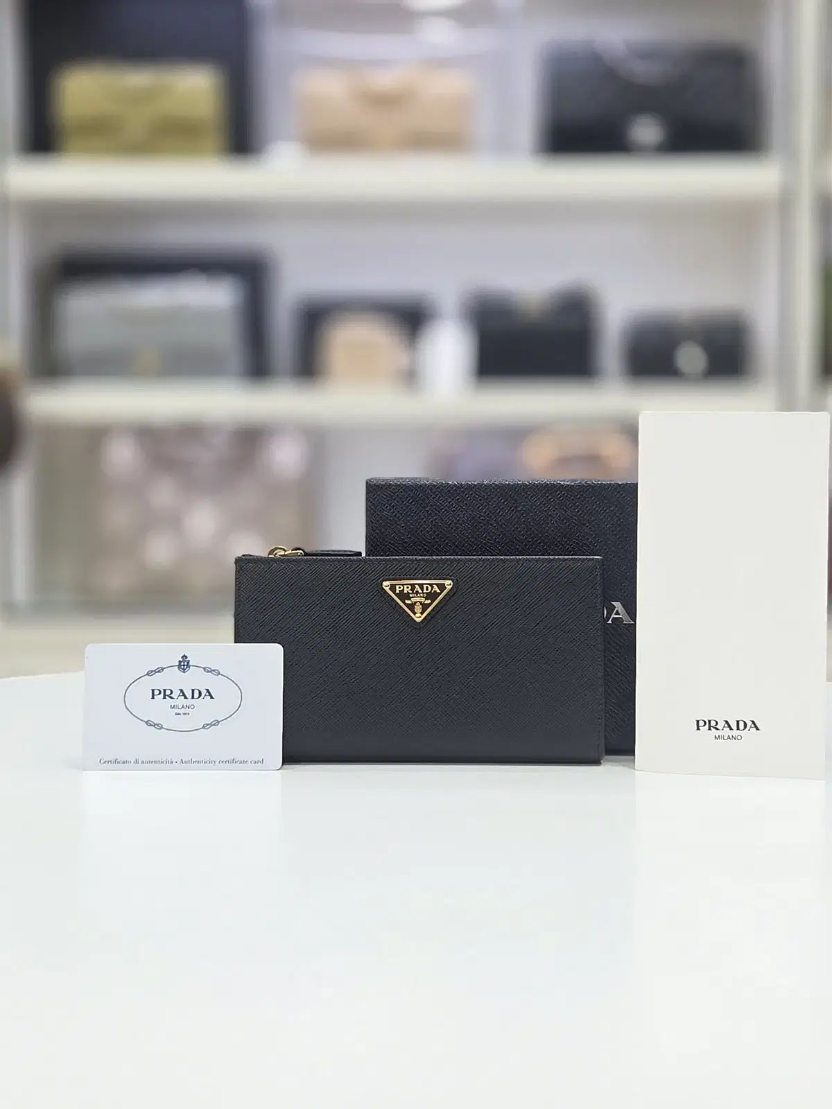 PRADA プラダ サフィアーノ ゴールド 中財布 1ML009