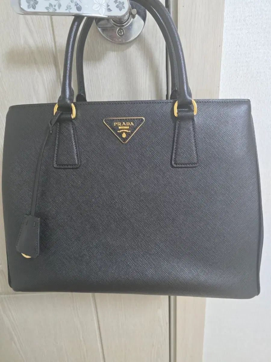 シャネル ボーイ 長財布 PRADA サフィアーノ レディース トートバッグ ブラック 正規品