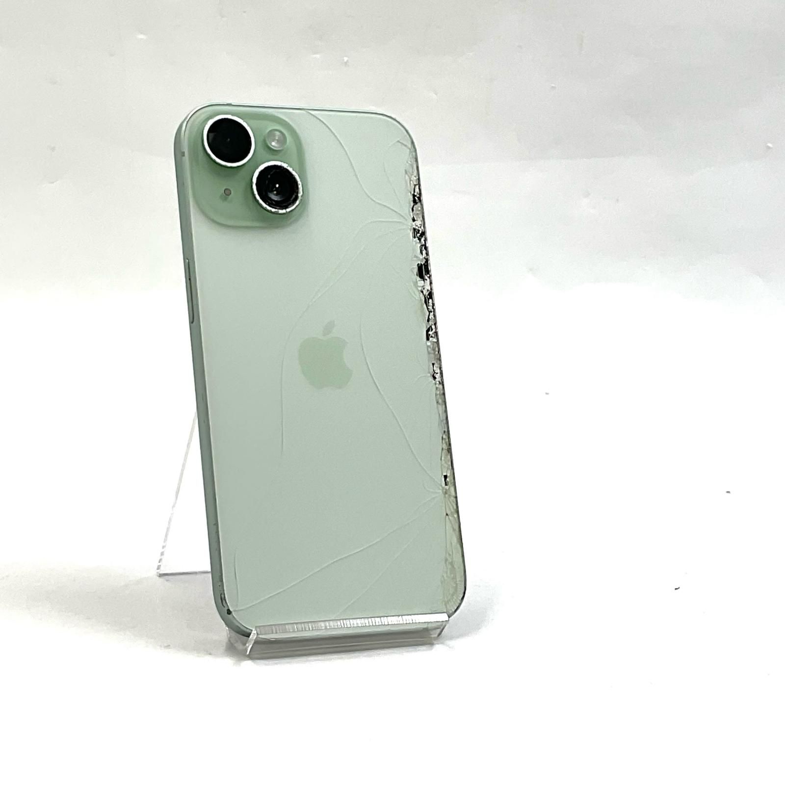 【最速発送】 iPhone 15 128GB グリーン au 白ロム【難有】 82%