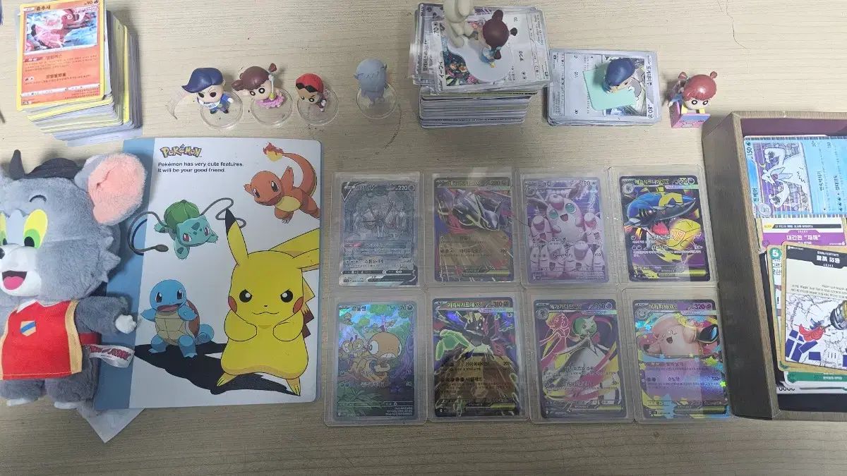 ポケットモンスター カード sr+ ar+sar 8枚 クレヨンしんちゃん フィギュア 7個 カード 400枚