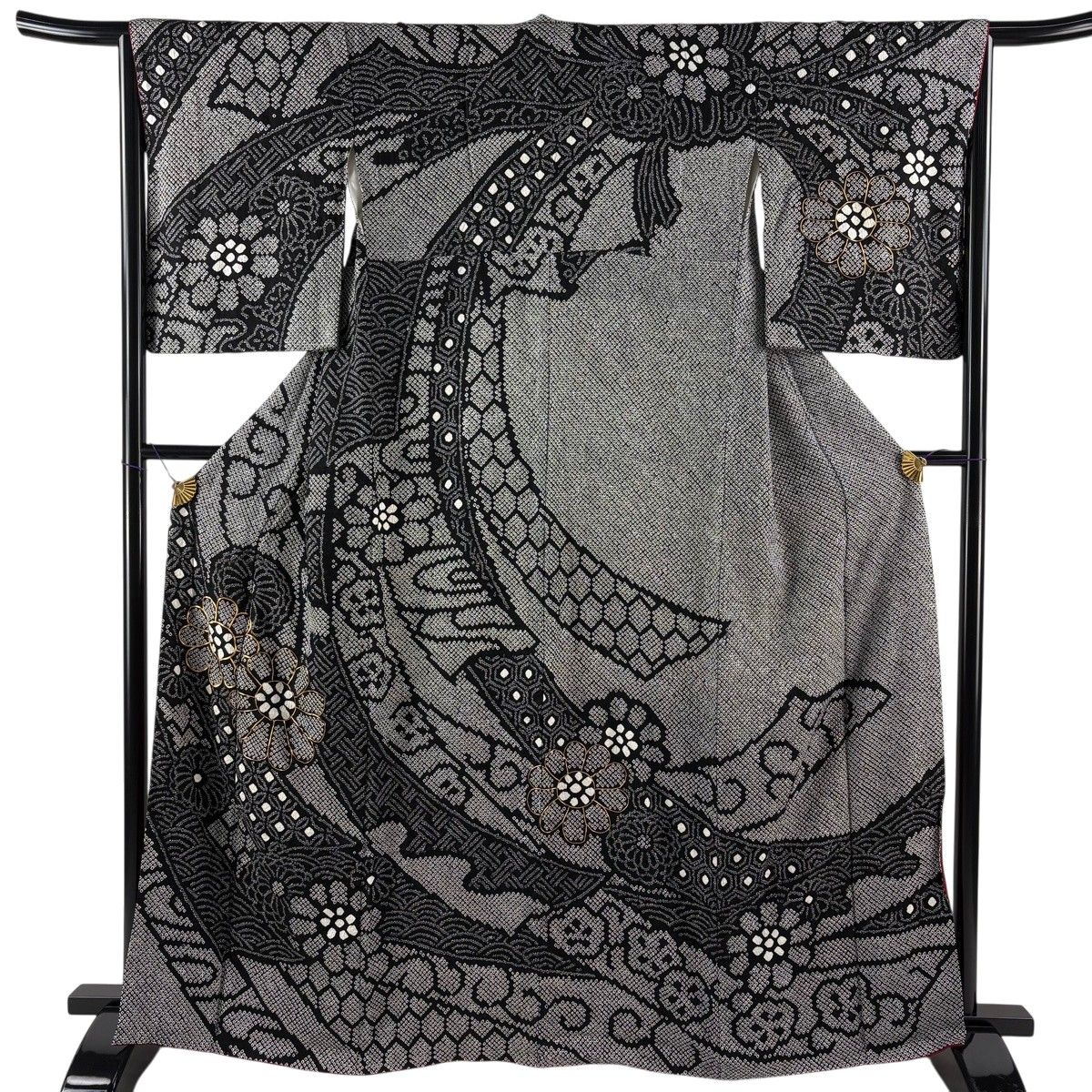 訪問着 身丈165cm 裄丈65.5cm M 袷 花柄 有職文様 総絞り 金糸 黒 正絹 名品 【中古】