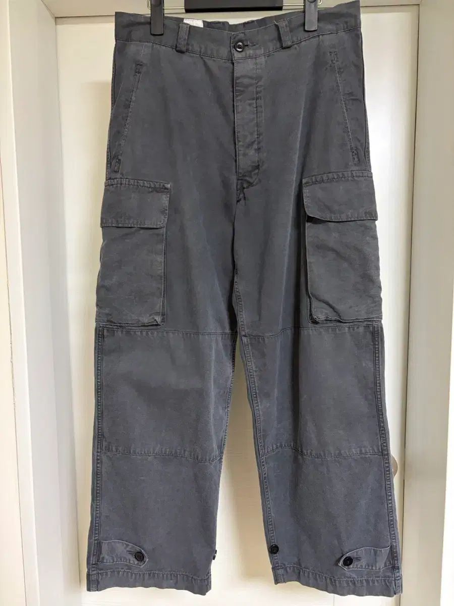 23 OUTIL Pantalon blese チャコール