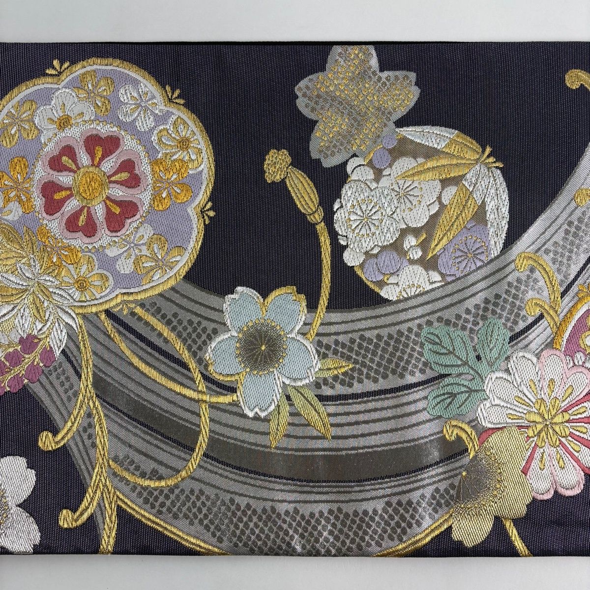 袋帯 秀品 華文 桜 金銀糸 箔 墨色 六通 正絹 【中古】 - メルカリ