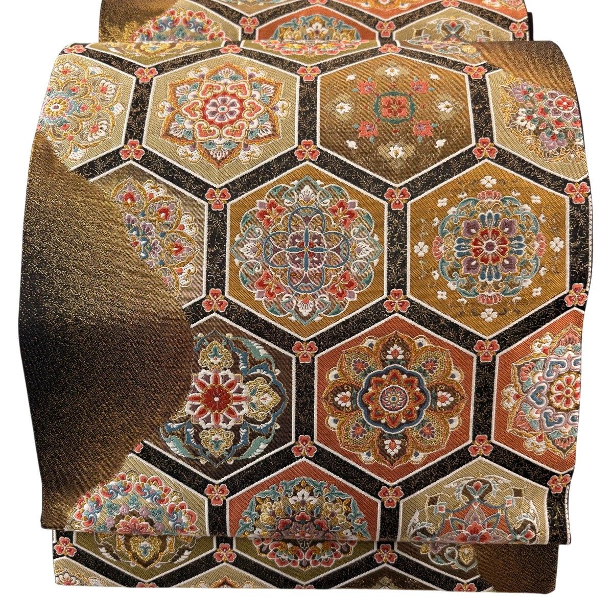 【美品】 袋帯 秀品 亀甲連華文 箔 金糸 黒 六通 正絹 【中古】