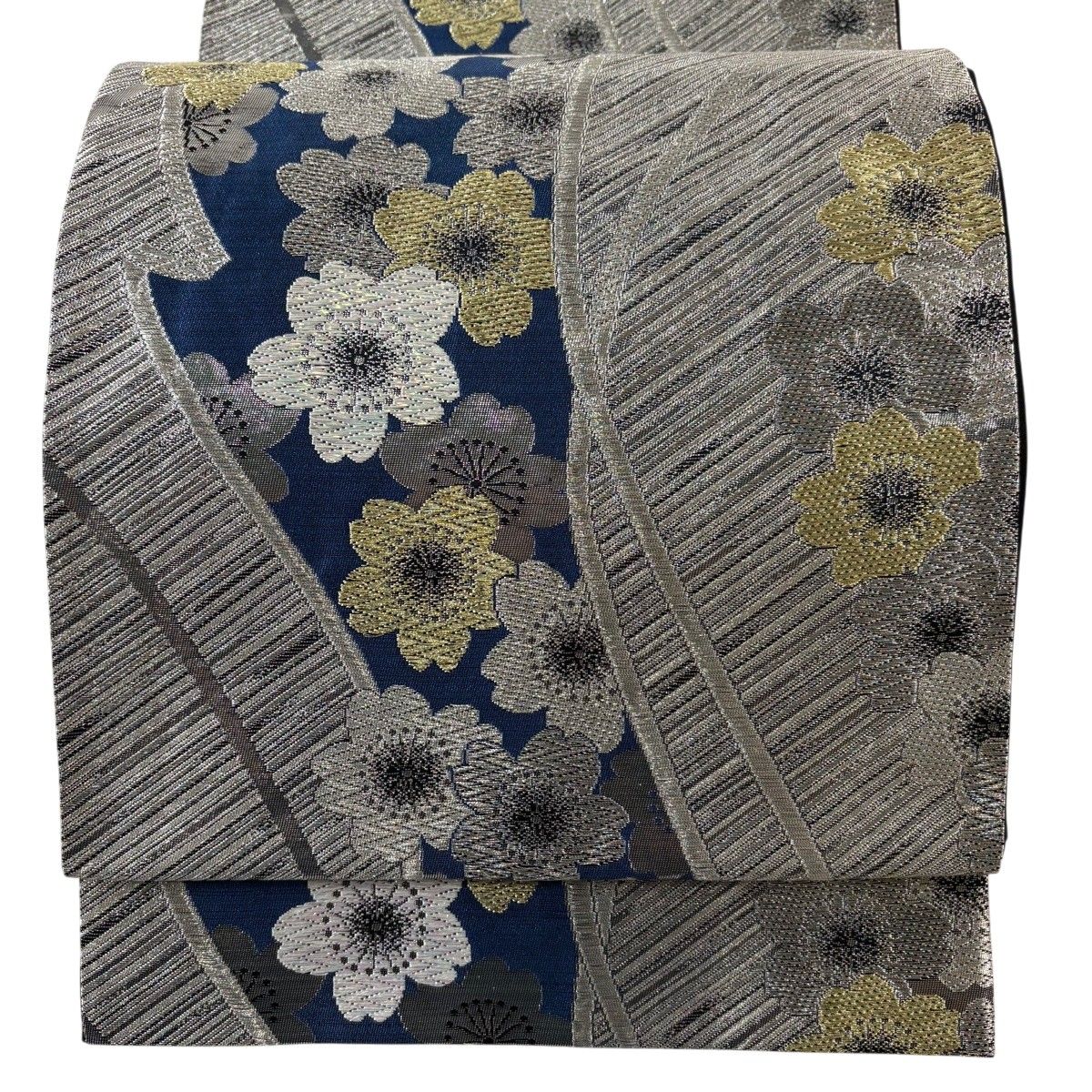 【美品】 袋帯 秀品 桜 斜縞 金銀糸 箔 銀色 六通 正絹 【中古】