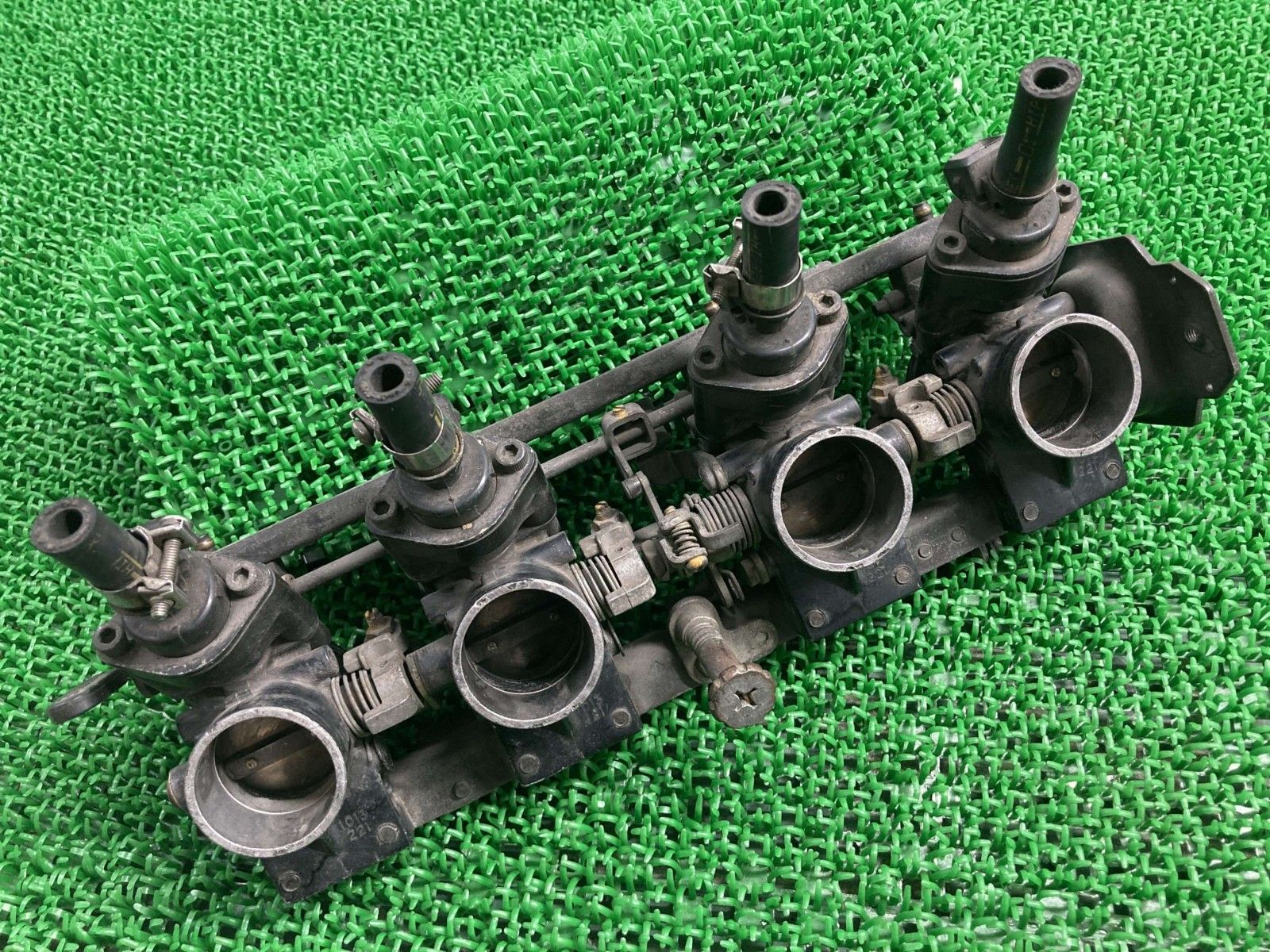 Z750GP スロットルボディ 1015 カワサキ 純正 中古 KZ750R 当時物 D.F.I Pr