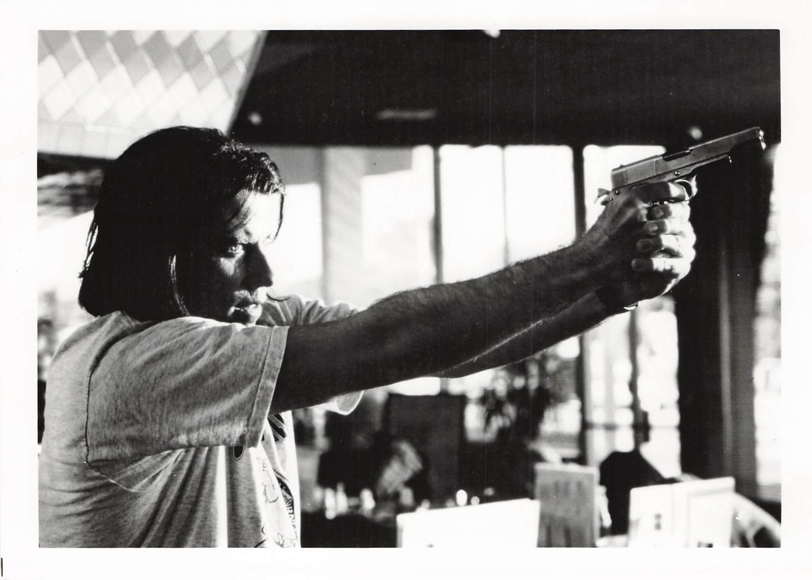 t『パルプ・フィクション』1994年映画劇場宣伝用正規オリジナルスチール写真 pt003998 クエンティン・タランティーノ ロジャー・エイヴァリー ジョン・トラヴォルタ サミュエル・L・ジャクソン ユマ・サーマン t『パルプ・フィクション』1994年映画劇場宣伝用正規オリジナルスチール写真 pt003998 クエンティン・タランティーノ ロジャー・エイヴァリー ジョン・トラヴォルタ サミュエル・L・ジャクソン ユマ・サーマン