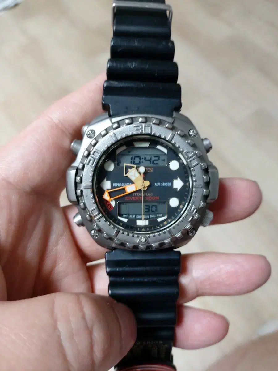CITIZEN チタン ダイバー シチズン 時計
