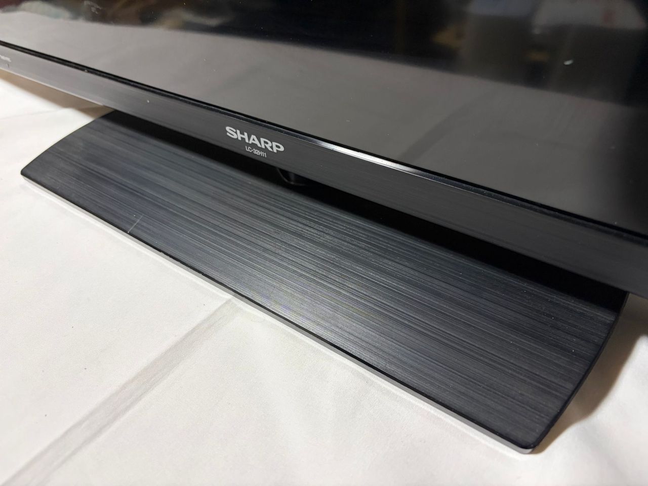 □ シャープ SHARP 液晶テレビ AQUOS LC-32H11 32V型 ハイビジョン 外