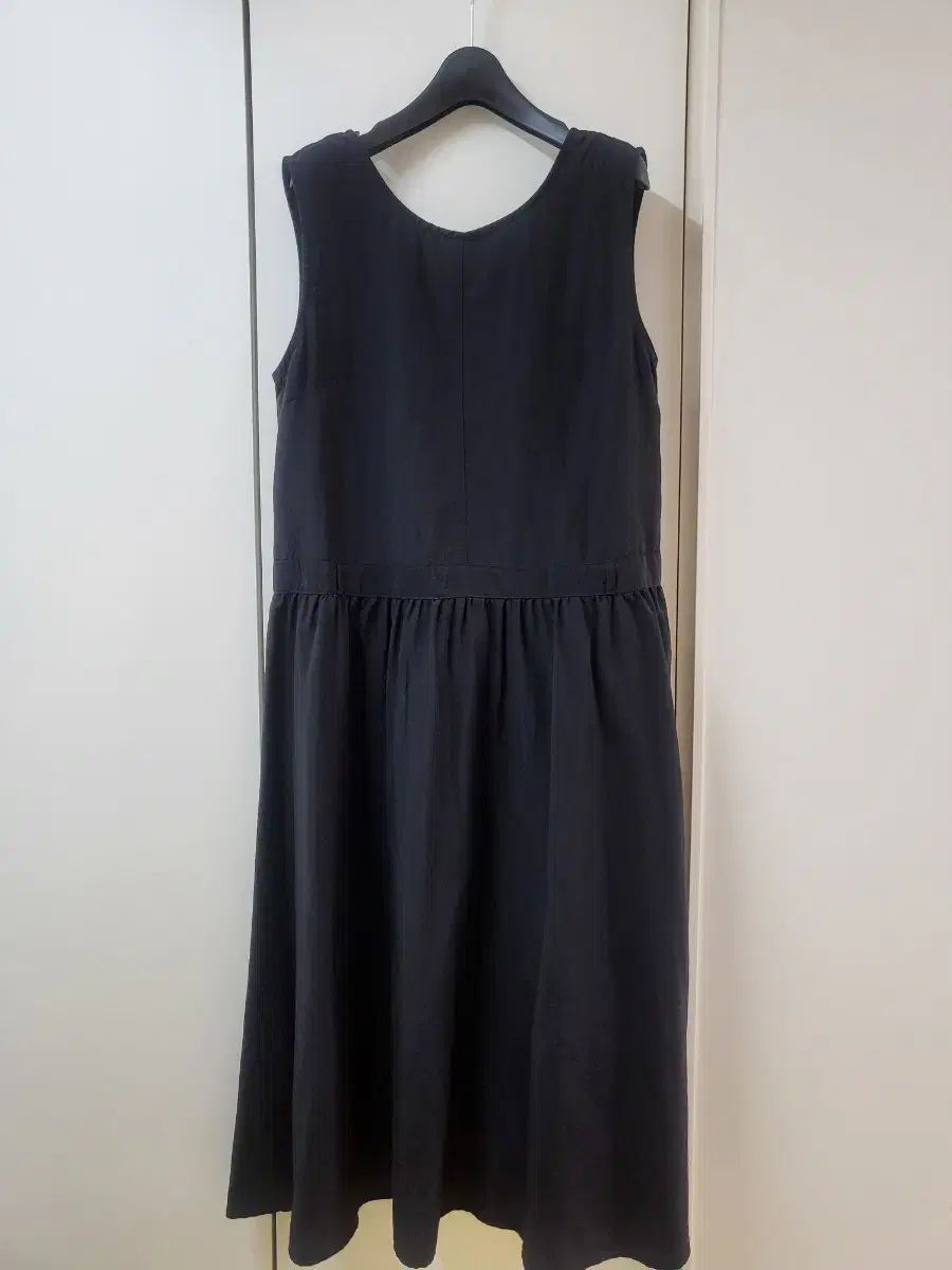 ブラック ノースリーブ ワンピース 新品