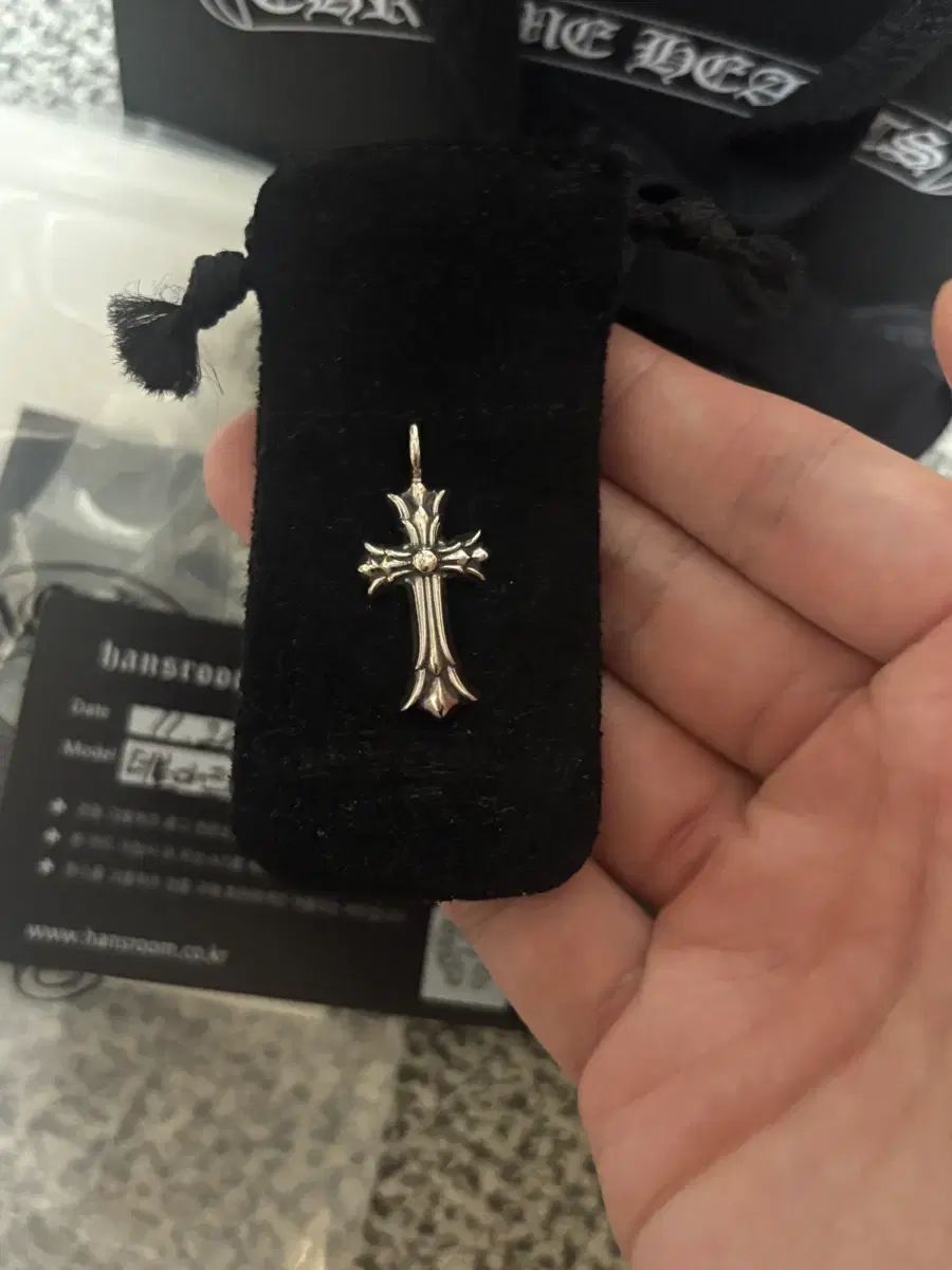 クロムハーツ ダブルクロス チャーム 130,276円