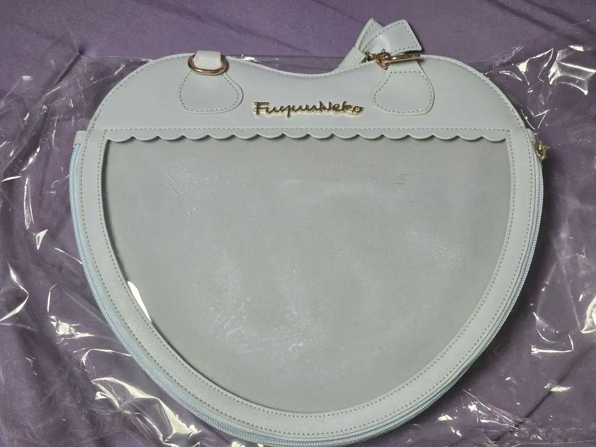 FUYUUNEKO ハート痛バッグ スカイブルー出品